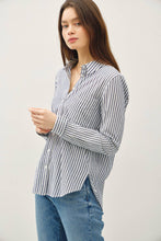 Load image into Gallery viewer, Striped Long Sleeve Collared Button Up
