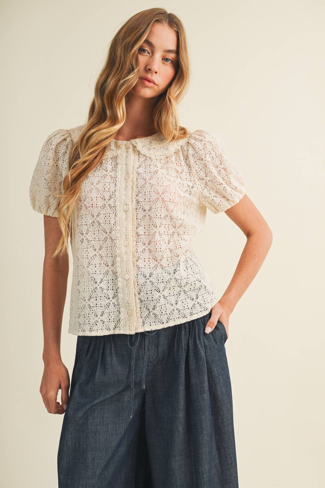 Peter Pan Collar Diamond Knit Blouse