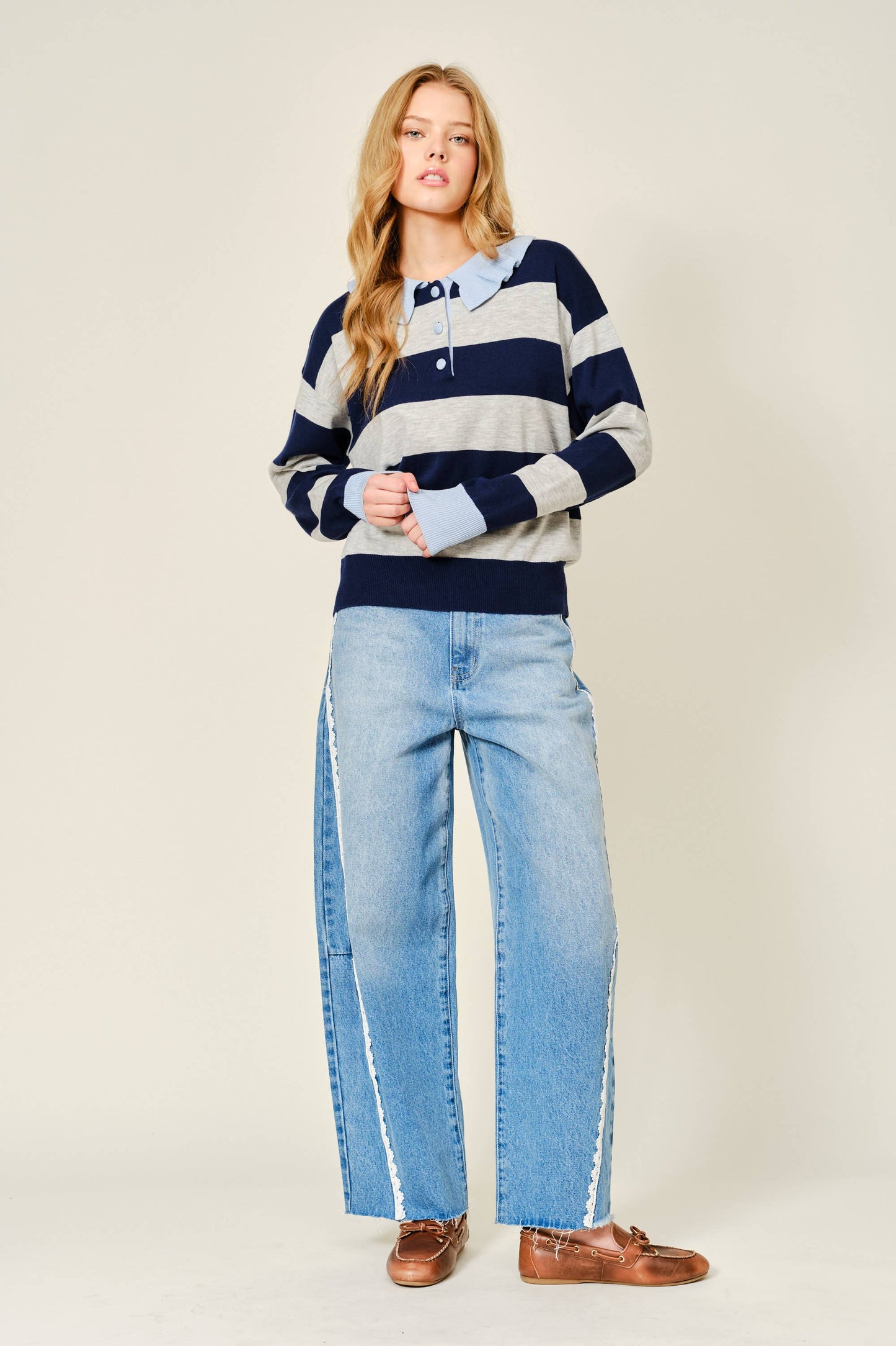 Barrel Denim Jeans with Lace Detail