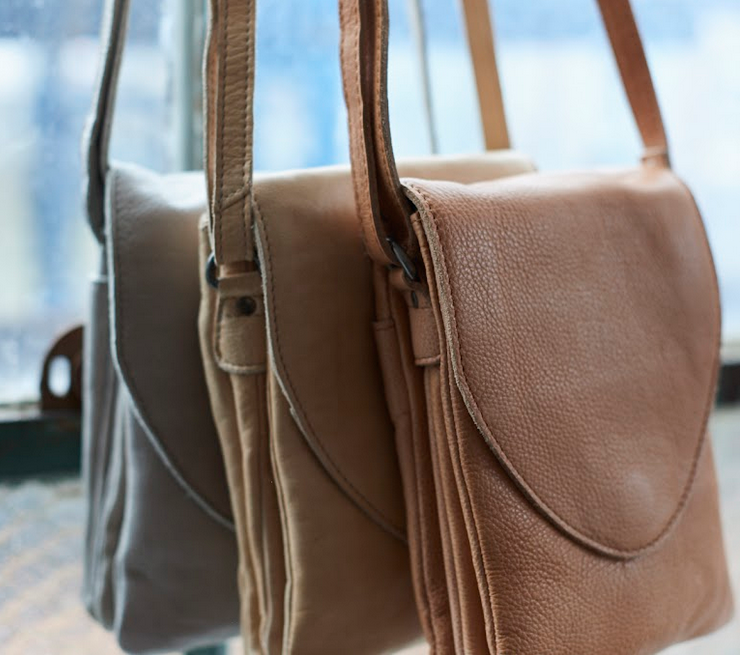 Pippa Handcrafted Leather Crossbody Bags: Cognac