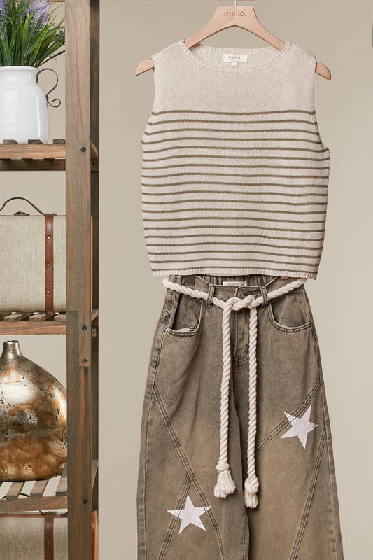 Sleeveless Knit Top with Striped Pattern 