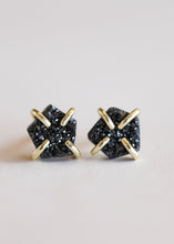 Load image into Gallery viewer, Druzy Prong Earrings
