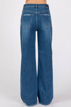 Load image into Gallery viewer, Medium Wash Baggy Straight Leg Jeans
