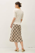 Load image into Gallery viewer, Classic Ribbed Crewneck Top
