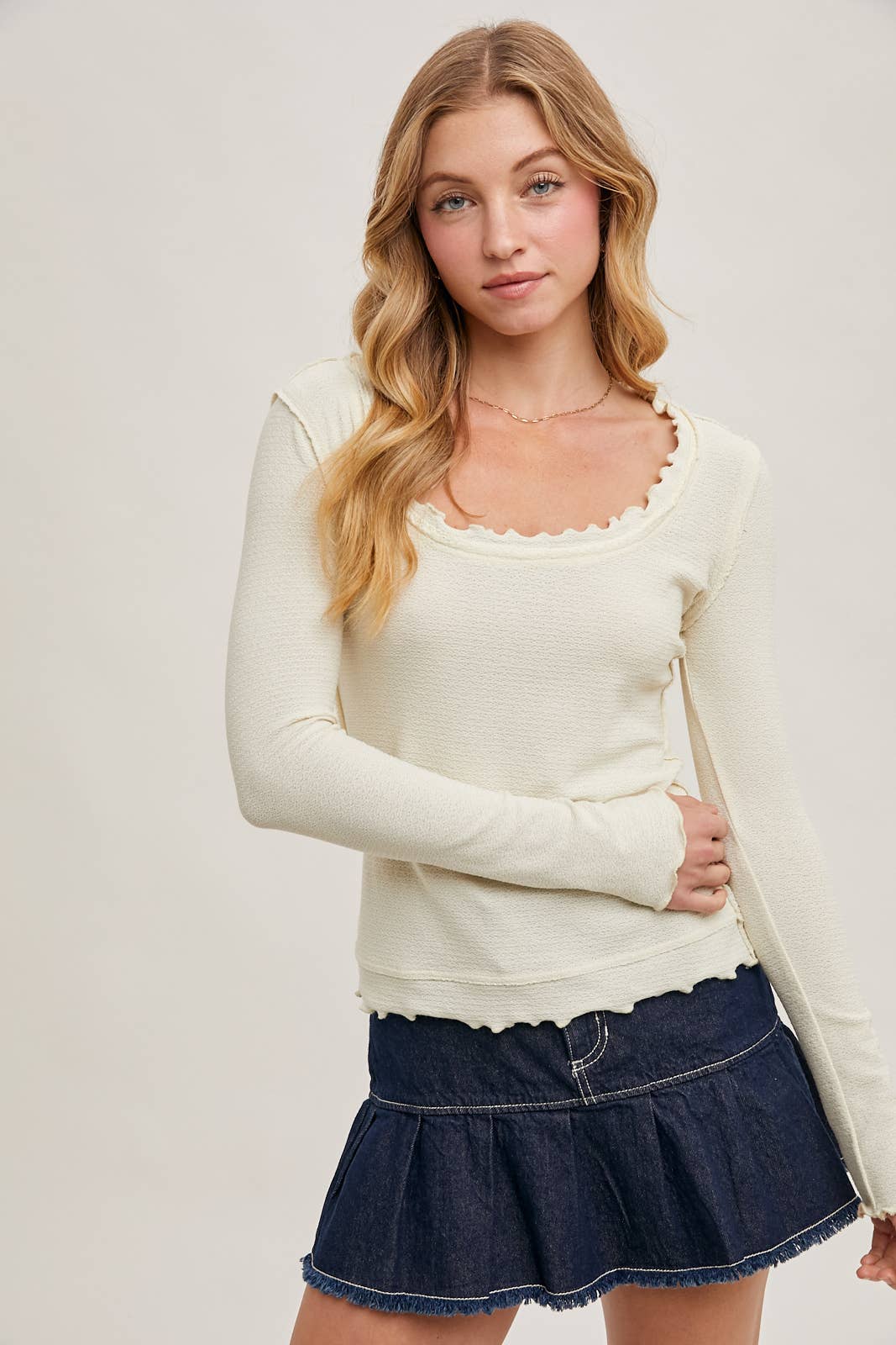 Scoop Neck Long Sleeve Knit Top