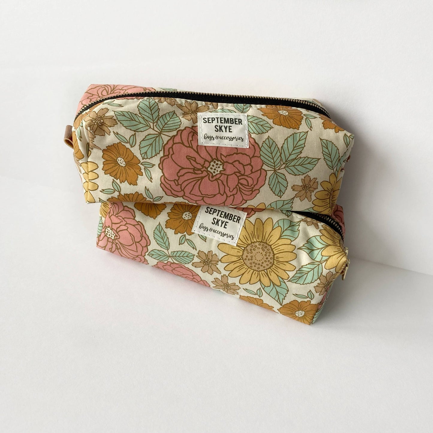 Boxy pencil pouch - brush bag in vintage floral