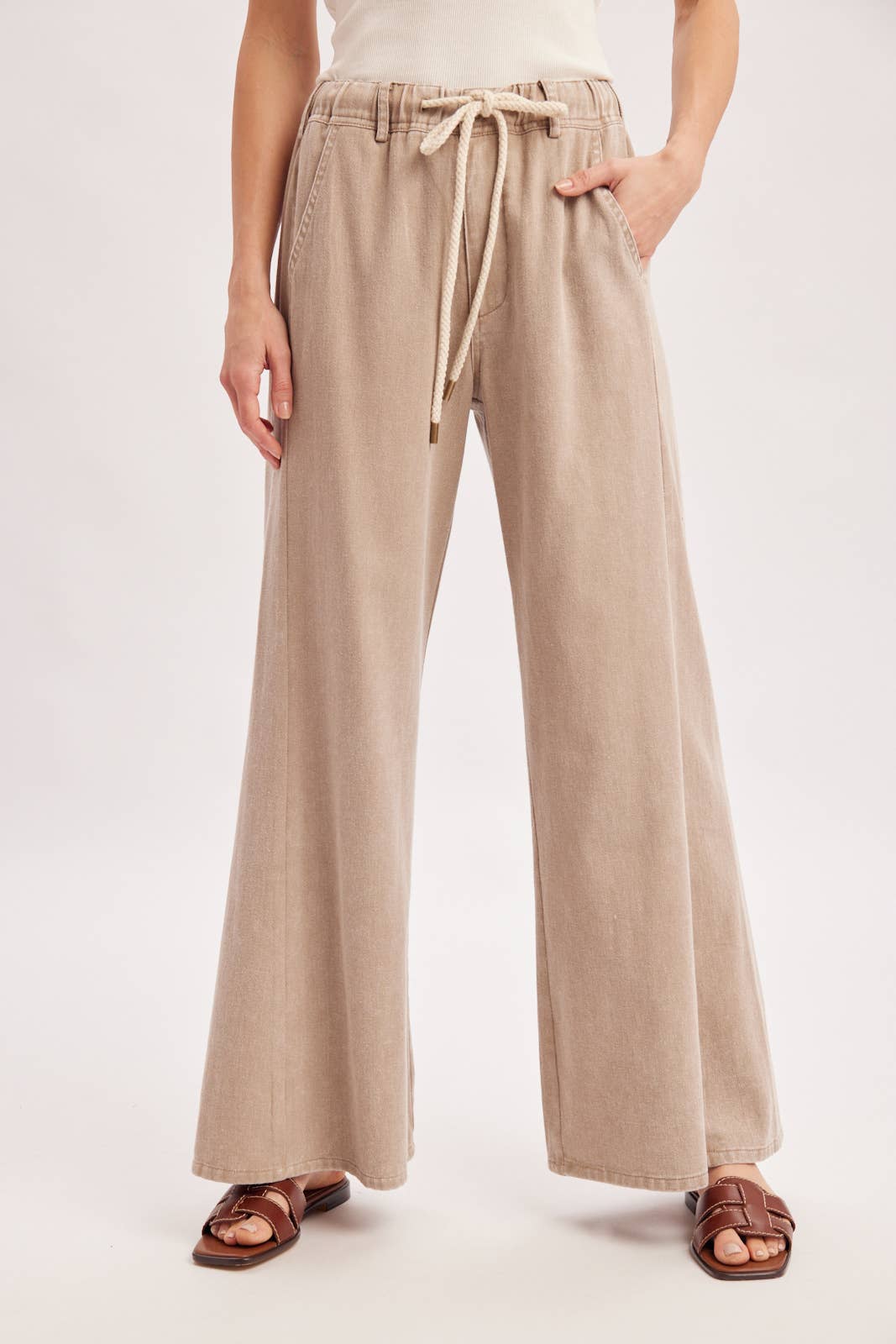 Mid-Rise Flare Knit Pants