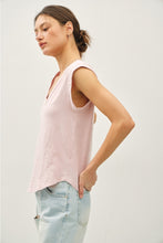 Load image into Gallery viewer, Basic Scoop Neck Top
