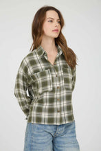 Load image into Gallery viewer, Plaid Boxy Long Sleeve Shirt
