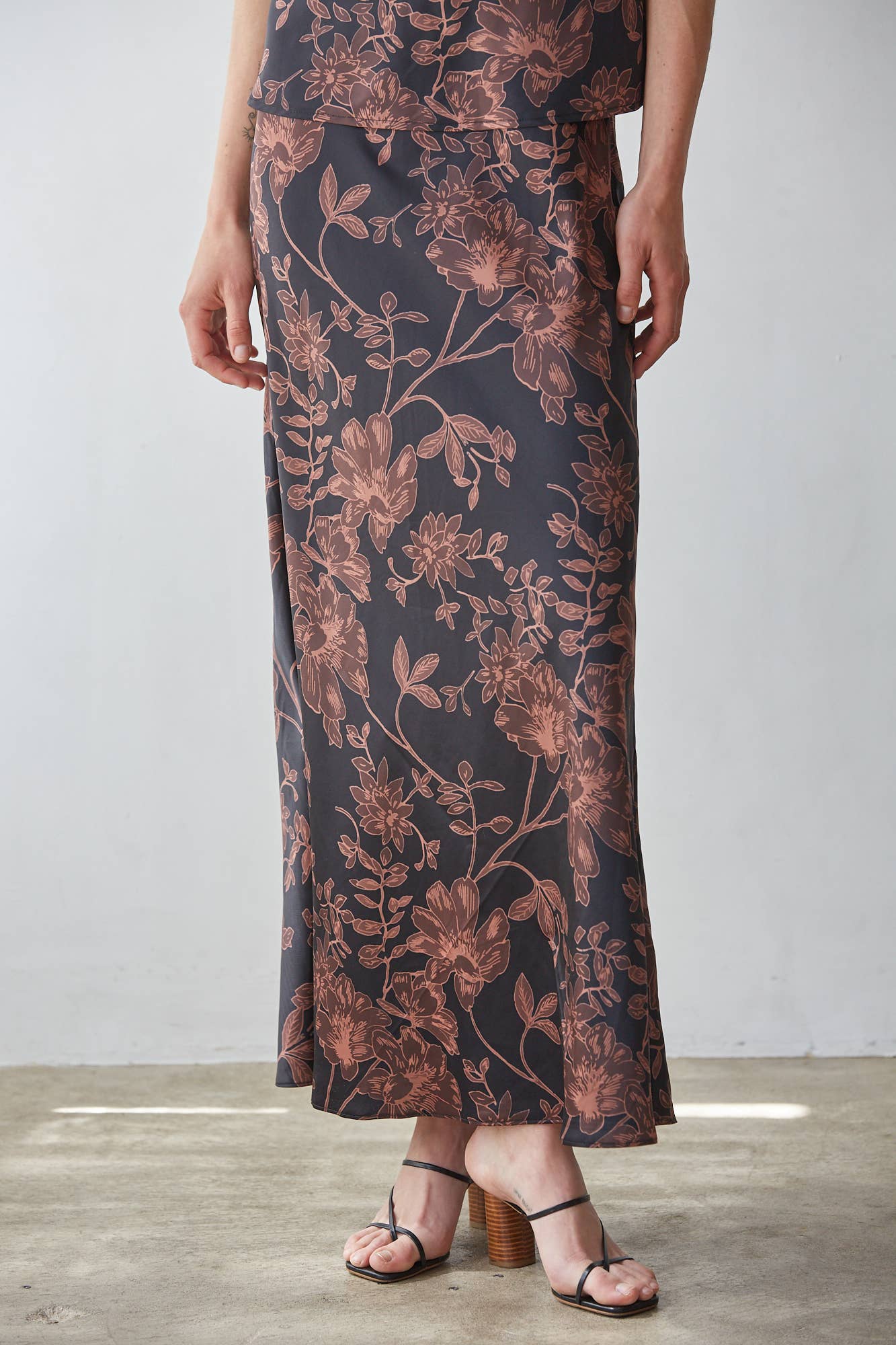 Woven Polyester Floral Print Maxi Skirt