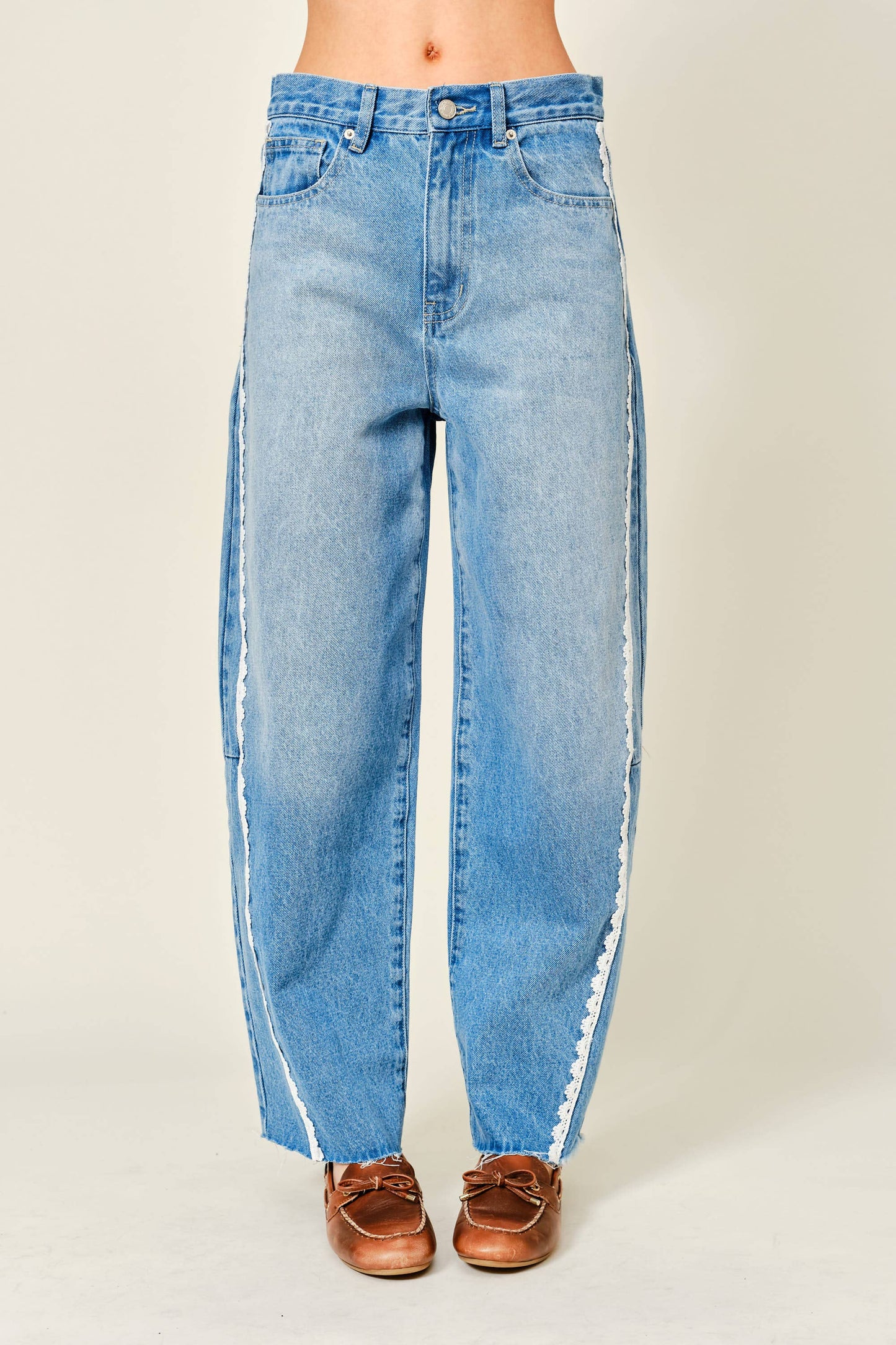 Barrel Denim Jeans with Lace Detail