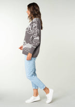 Load image into Gallery viewer, Oversized Floral Pullover
