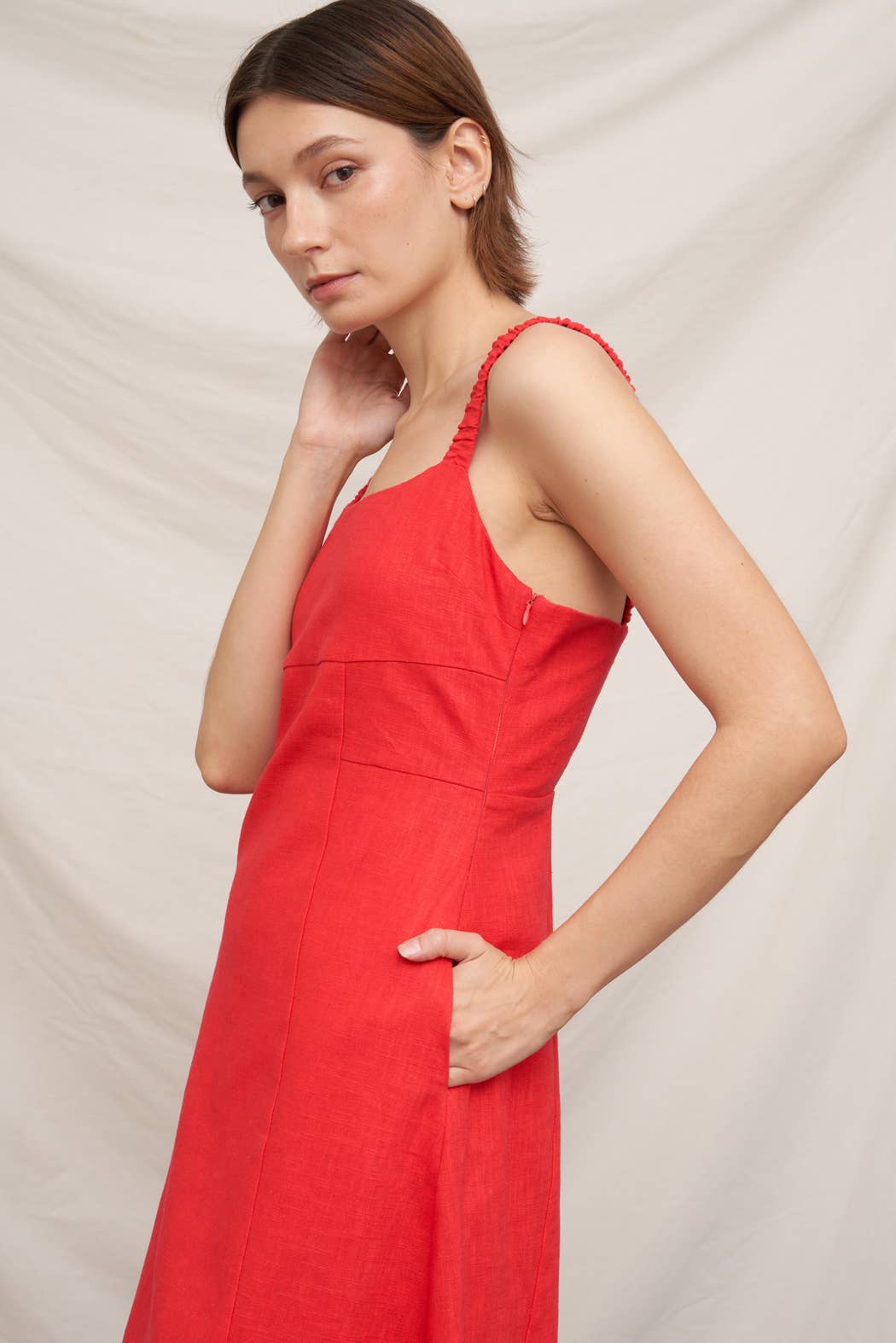 Sleeveless Open-Back Midi Dress
