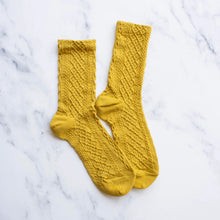 Load image into Gallery viewer, Honeycomb Tiepology Socks

